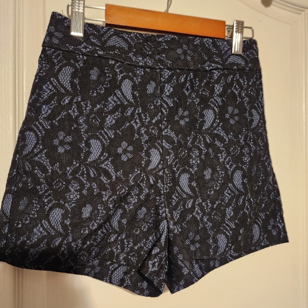 Express High Waisted Blue And Black Lace Shorts Size 00